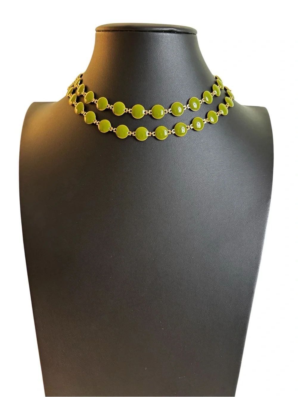 Vintage olive green disc shaped station necklace.